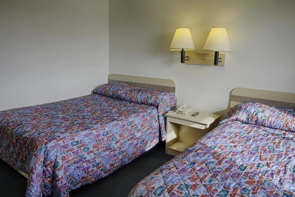 Rodeway Inn Florence - Cincinnati South Ngoại thất bức ảnh